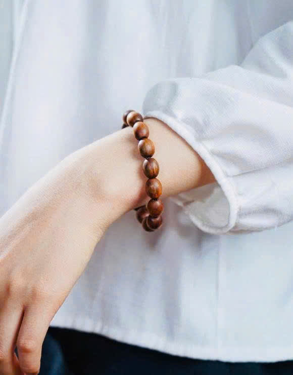 Elan | 10mm Oval Cupressus Bracelet