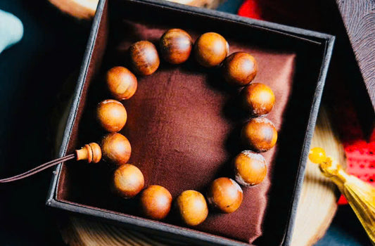 Sacred Root | Vietnamese Aromatic Wood Bracelet – 16mm