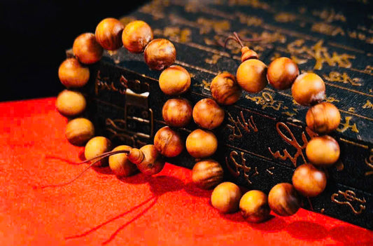 Sacred Root | Vietnamese Aromatic Wood Bracelet – 18mm