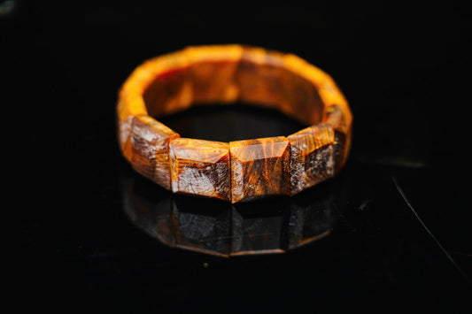 Resin Frame | 15mm Flat Cupressus Bracelet