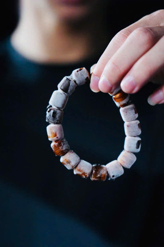 Silent Curve | 12mm Premium Cocoon Beads