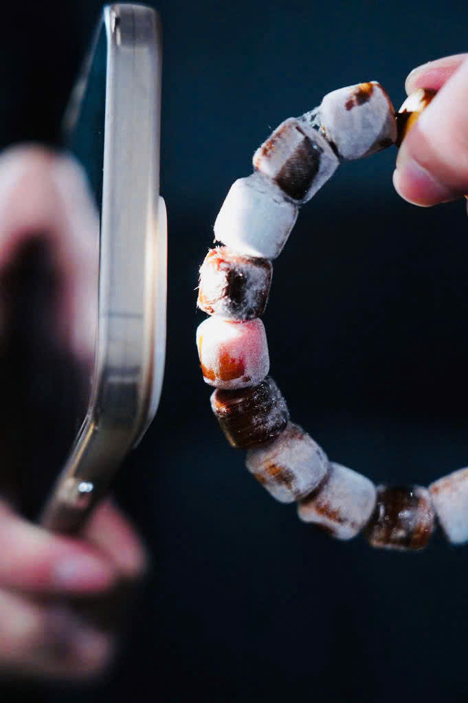 Silent Curve | 12mm Premium Cocoon Beads